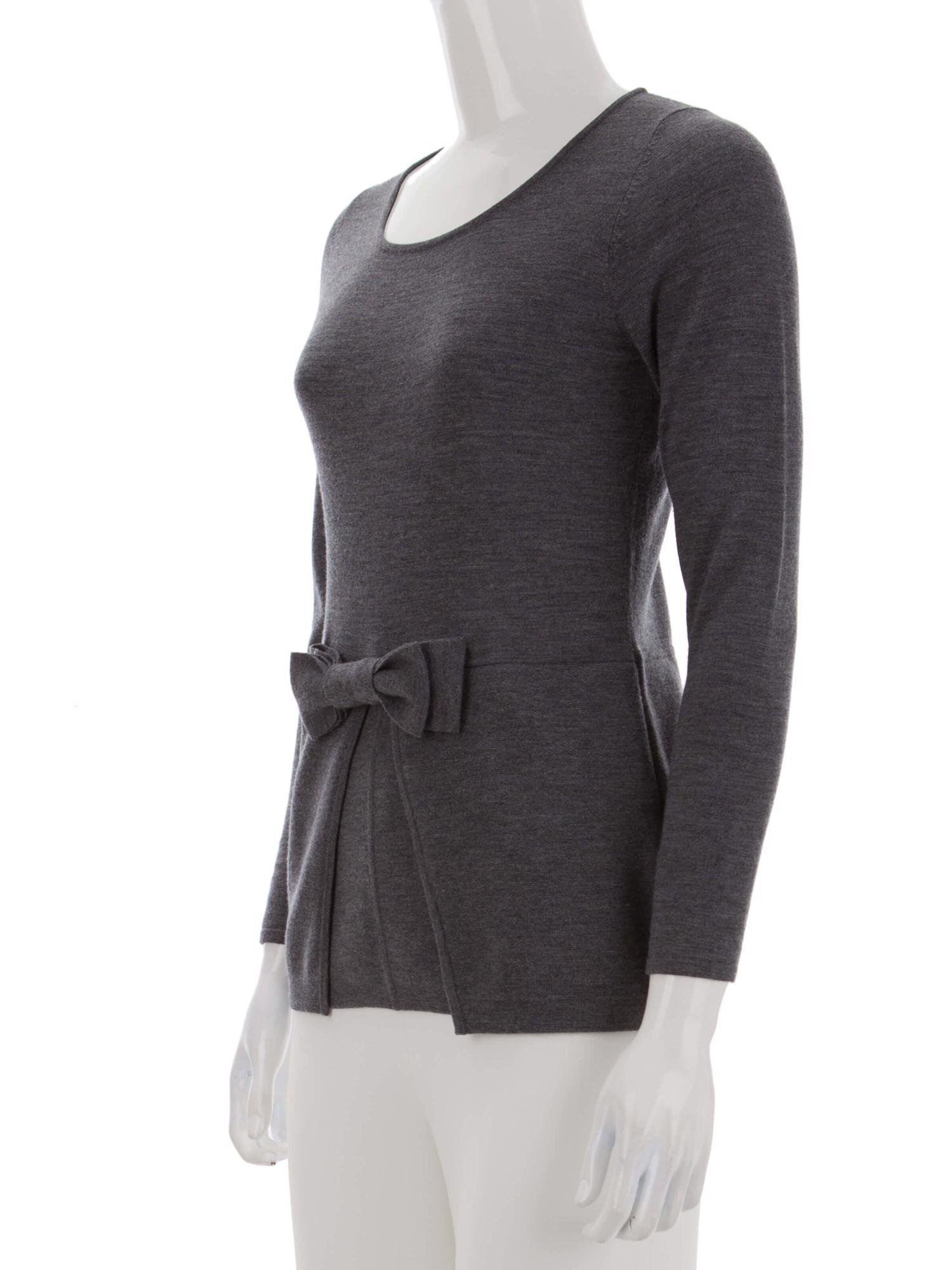 Bayan Gri PAULE KA KAZAK