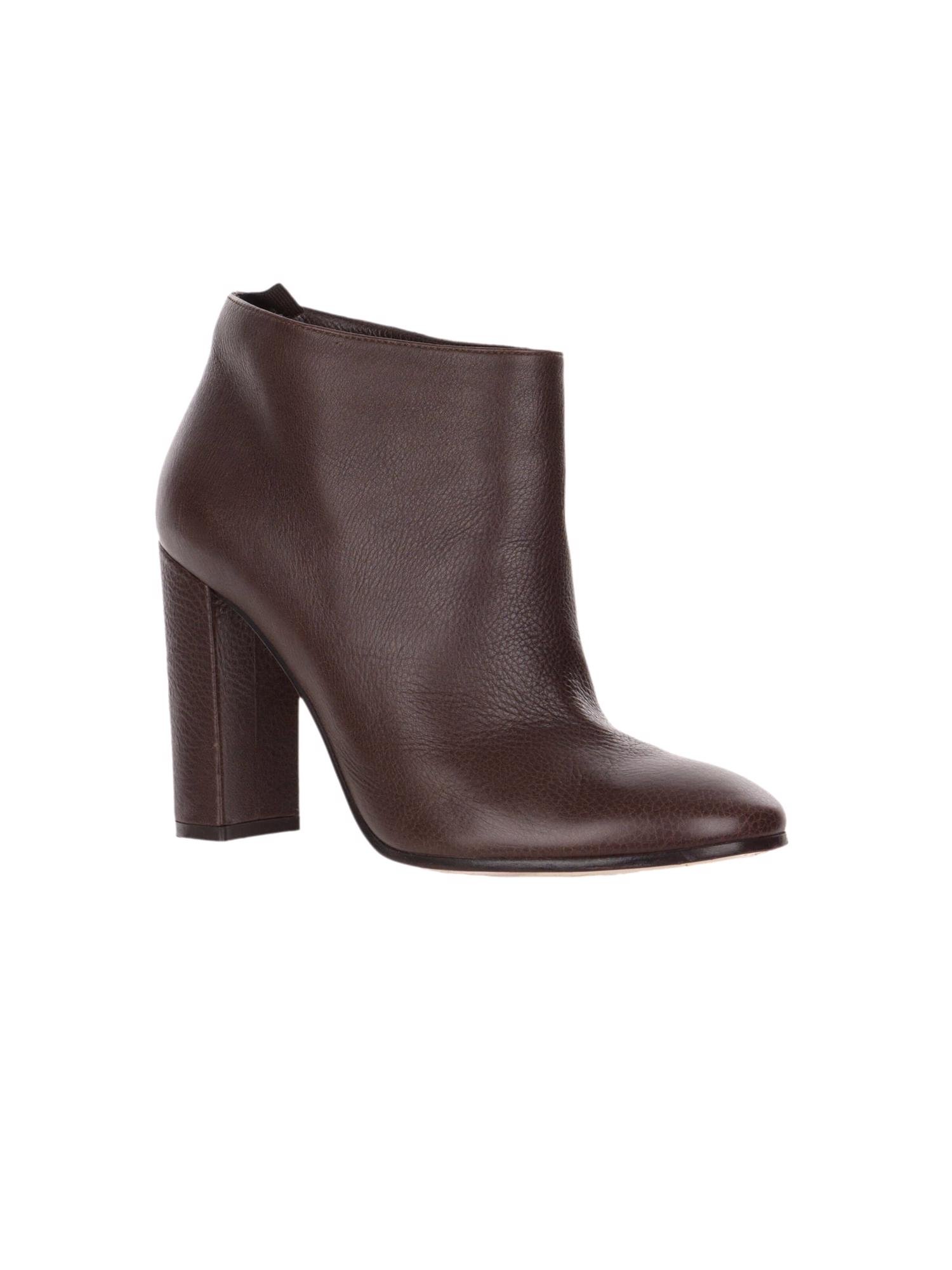 Bayan Kahve GIANVITO ROSSI BOT