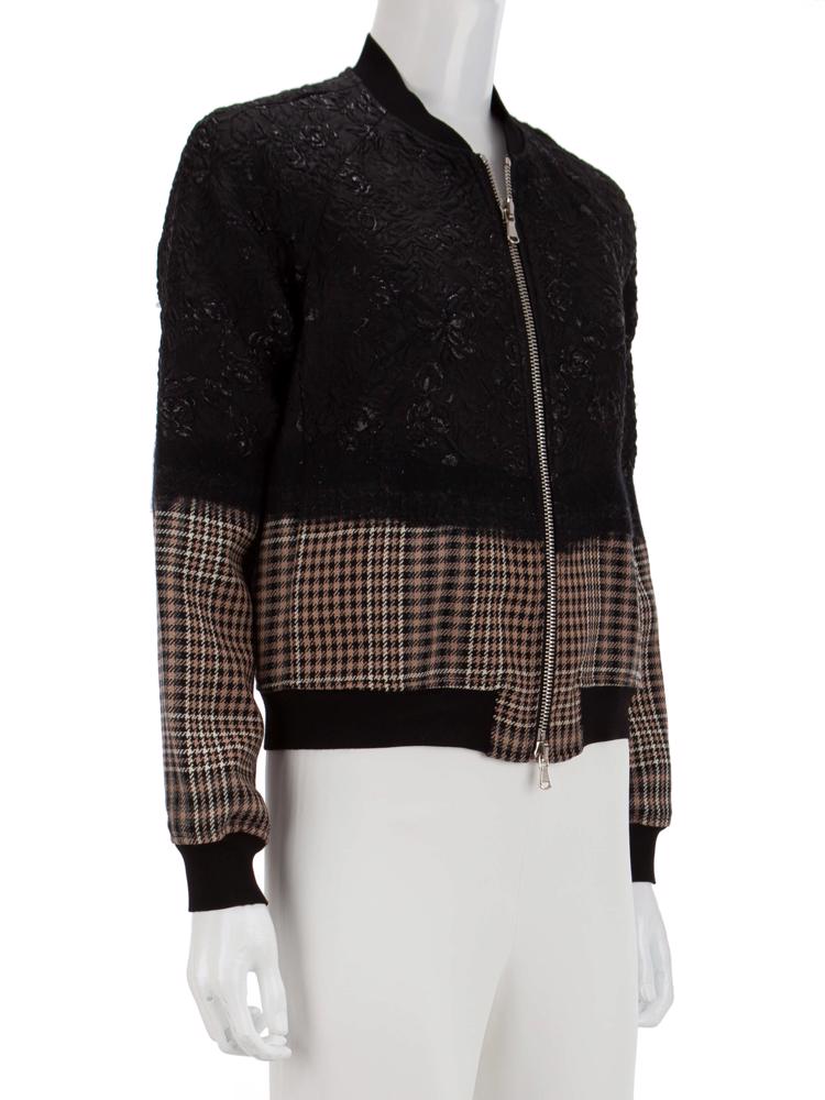 Bayan Siyah PHILLIP LIM MONT