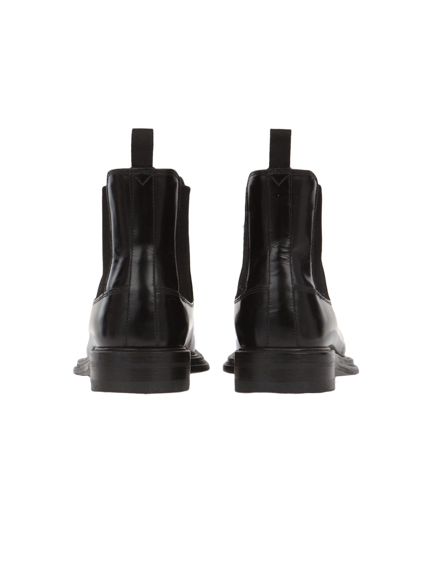 Bayan Siyah CHURCH'S BOT