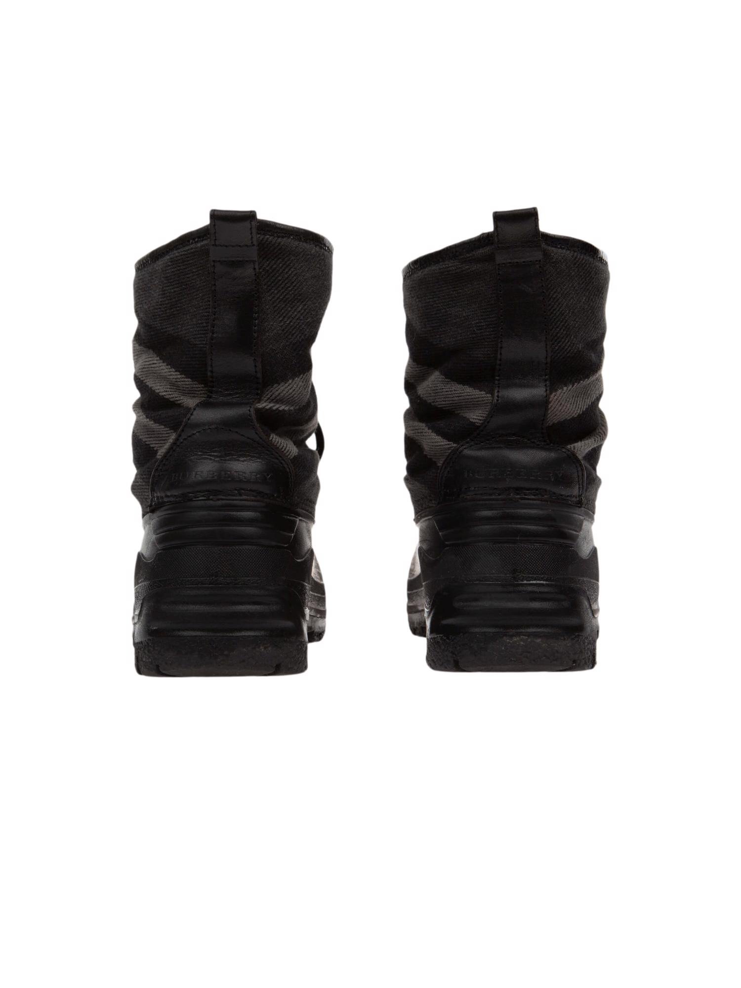 Bayan Siyah BURBERRY KAR BOTU