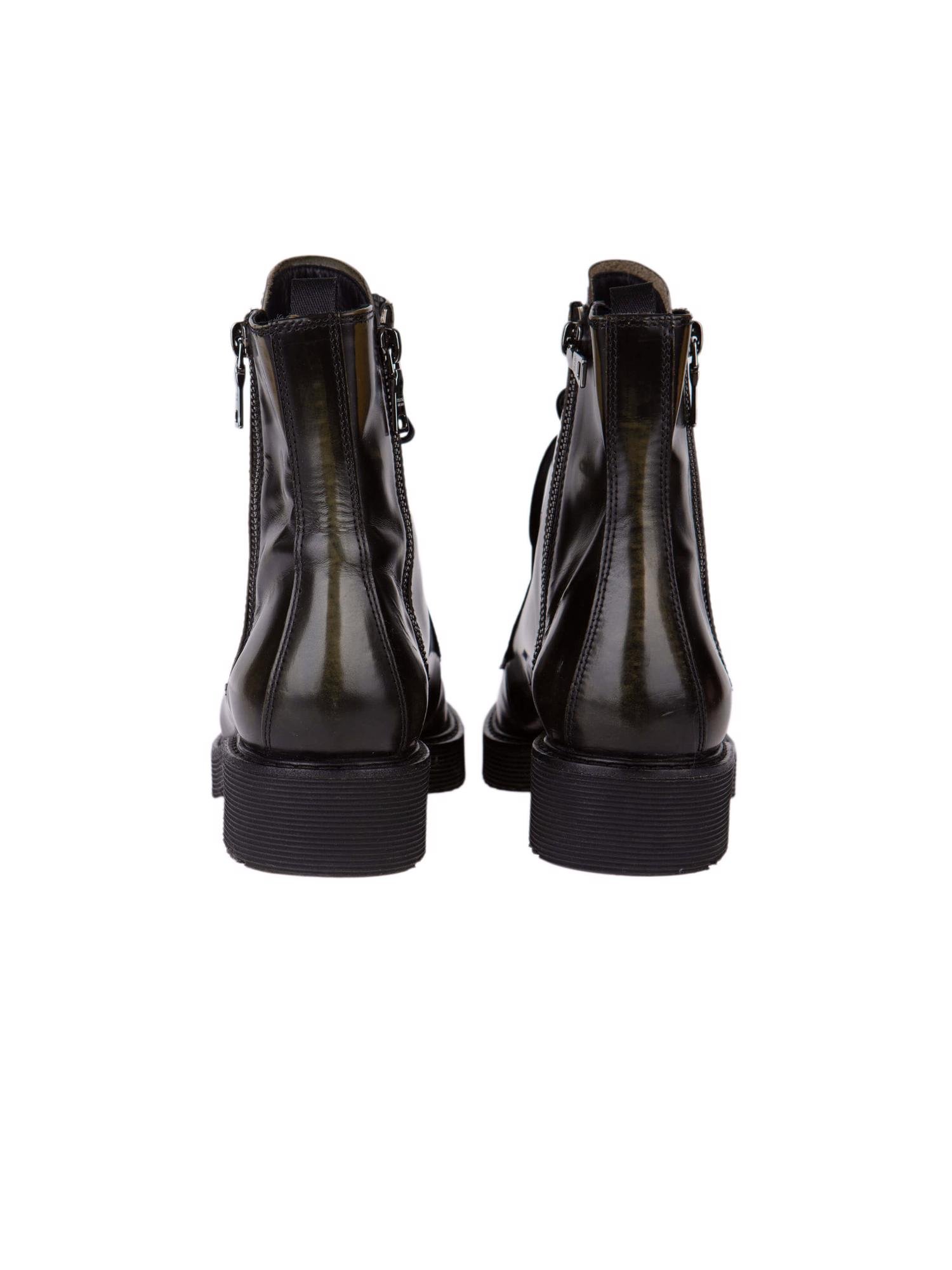 Bayan Yeşil PRADA BOT