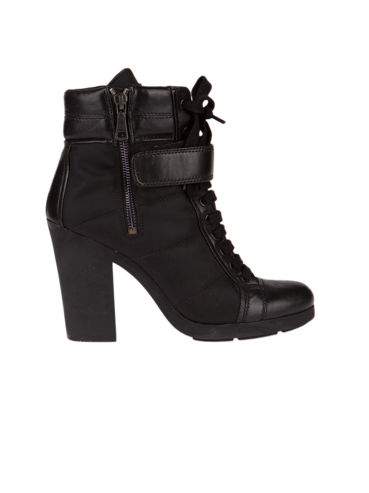 Bayan Siyah PRADA BOT