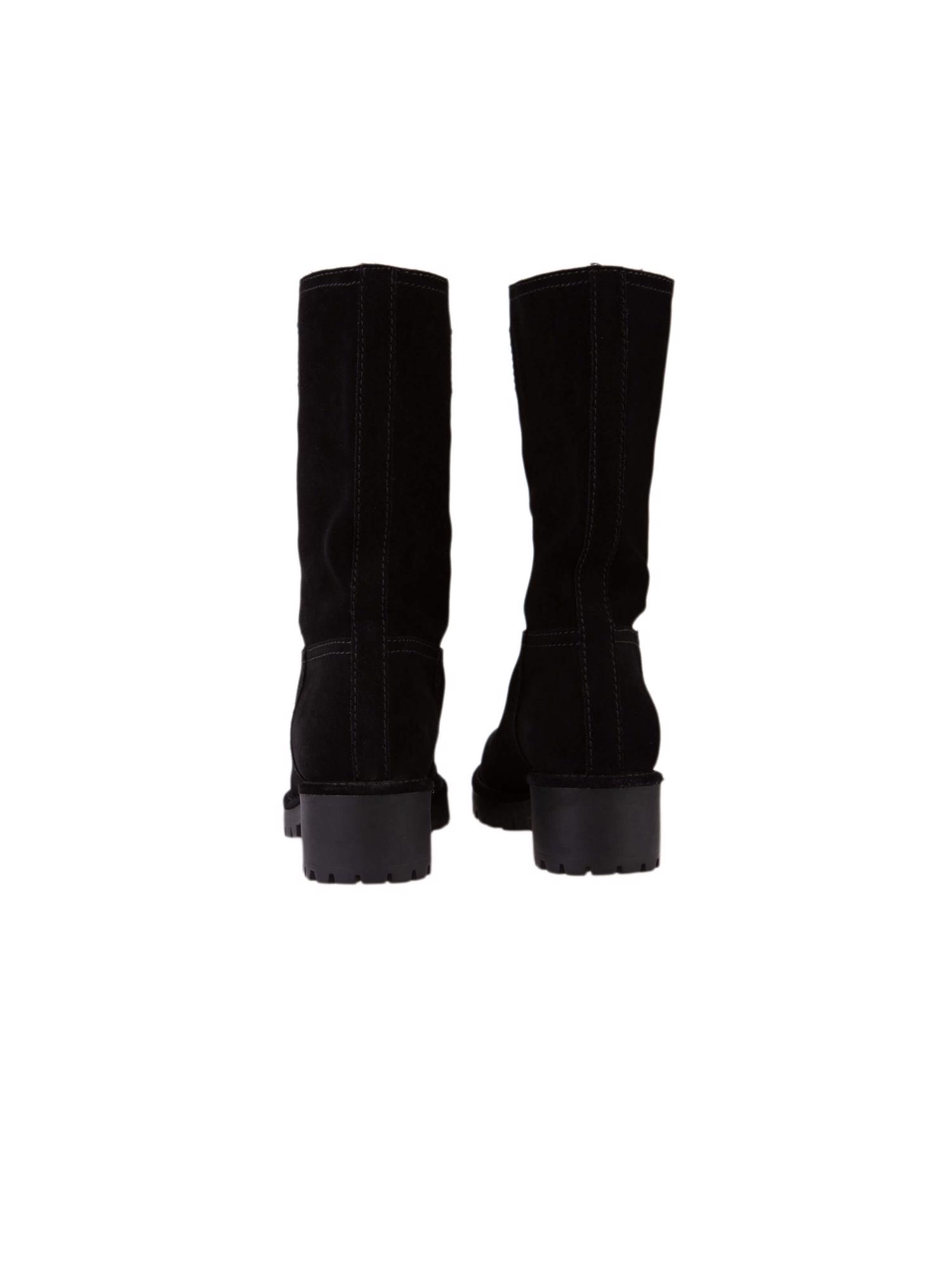 Bayan Siyah PRADA BOT