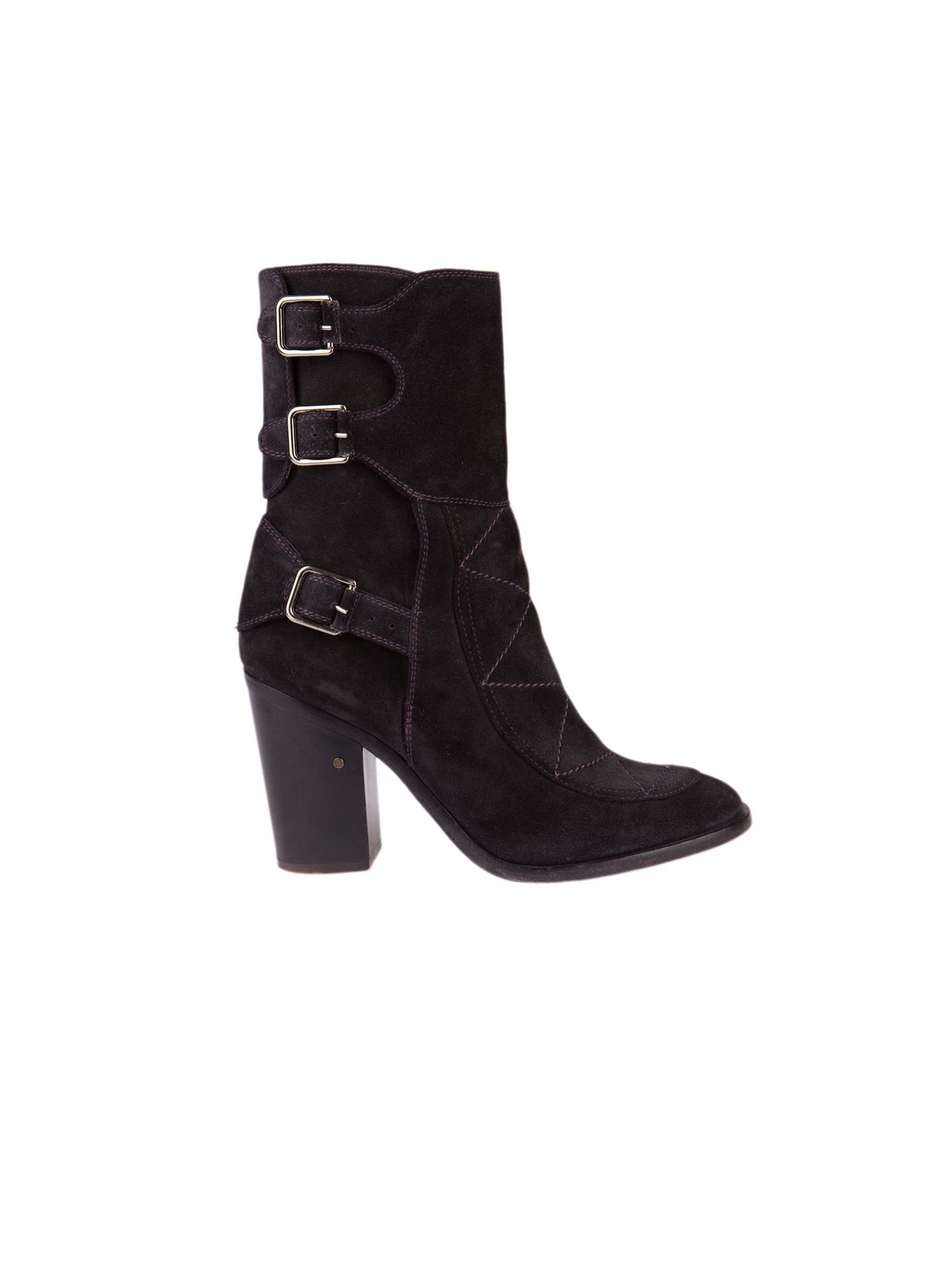 Bayan Gri LAURENCE DACADE BOT