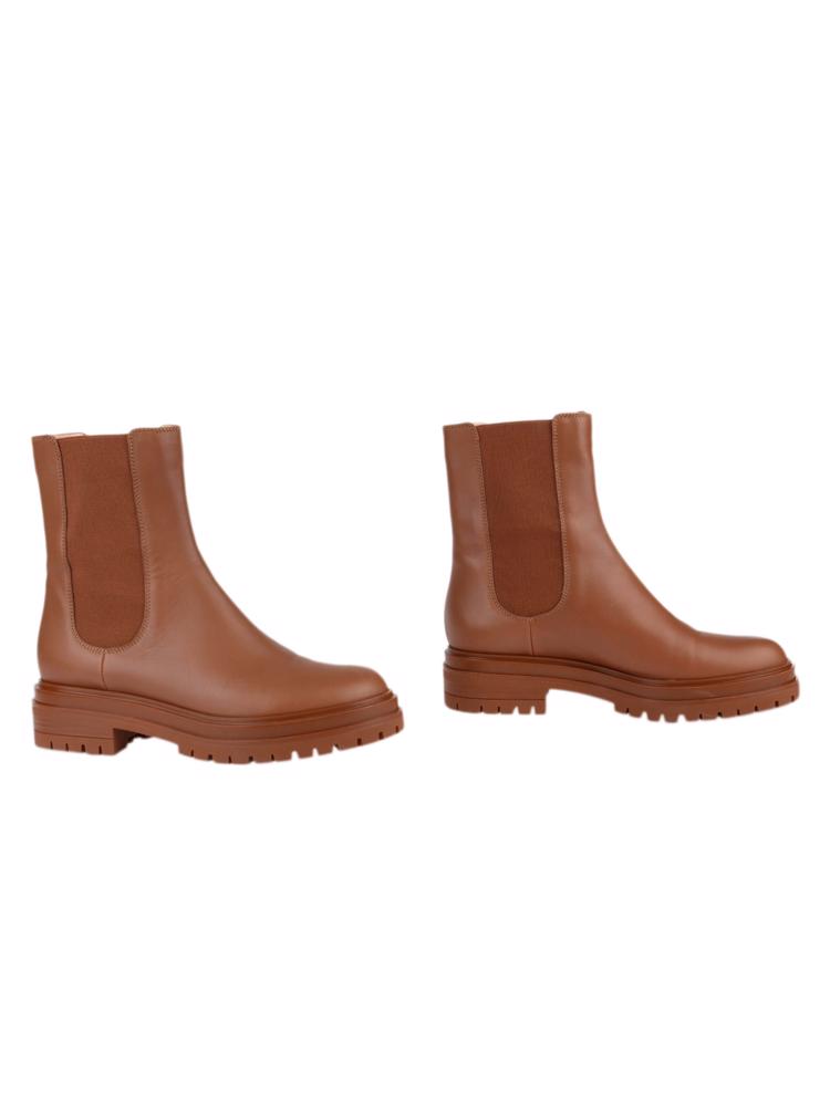 Bayan Kahve GIANVITO ROSSI BOT